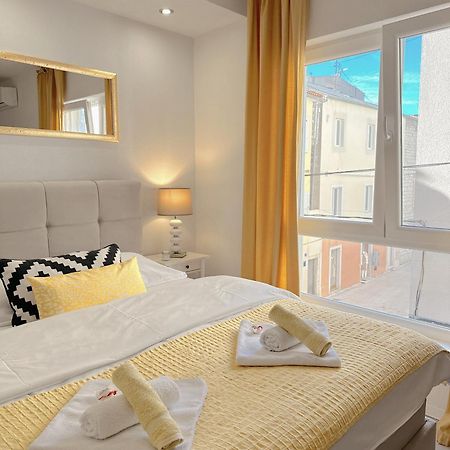 Anamari Apartments Zadar Buitenkant foto