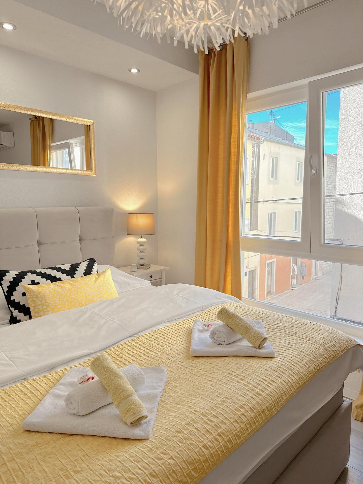 Anamari Apartments Zadar Buitenkant foto